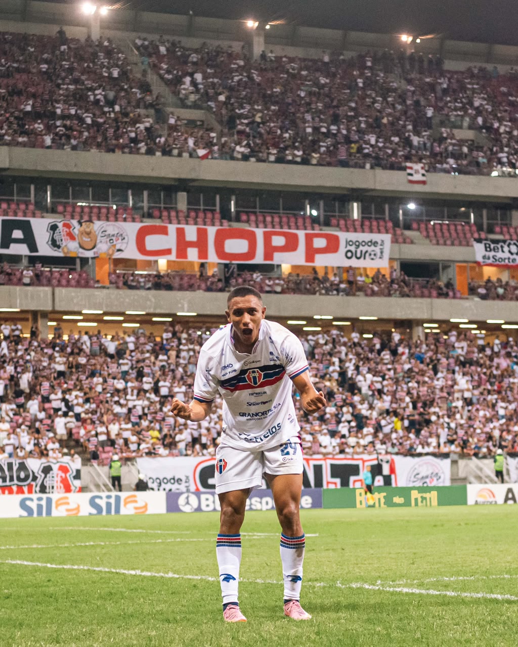 Maranhão derrota o Santa Cruz-PE em plena arena Pernambuco e segue vivo na busca pela segunda fase.